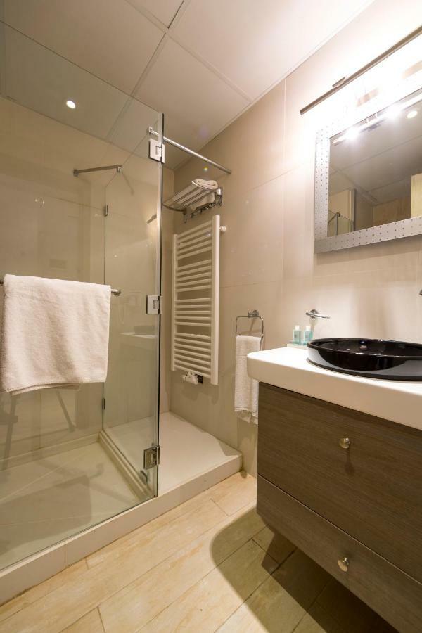 Urban Faqra Hotel Mzaar Kfardebian ภายนอก รูปภาพ